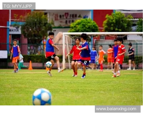 少年足球U13成长之路：培养未来足球明星的关键训练与比赛策略